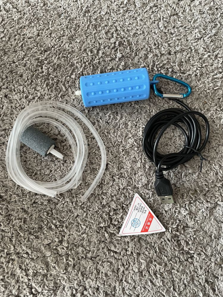 Mini pompka do akwarium USB- niebieska