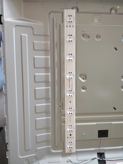 Vendo pack 3 LED's para smart TV LG 50 polegadas - Novos