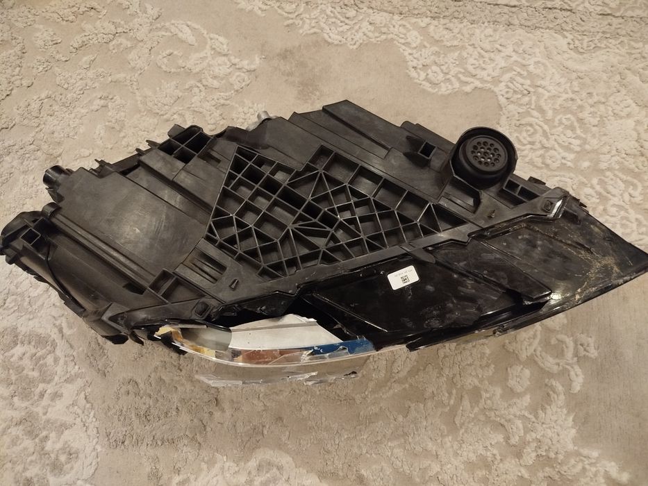 Audi Q7 4M ліва 4M0 941 005 B на запчасті