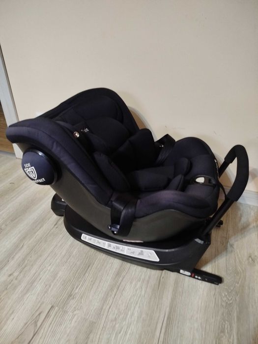Fotelik samochodowy baby safe do 18kg ISOFIX obracany