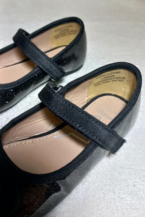 Нарядні туфлі George 23 балетки для дівчинки /девочки