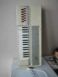 organy Vintage Bontempi Electric z lat 80. włoska klawiatura