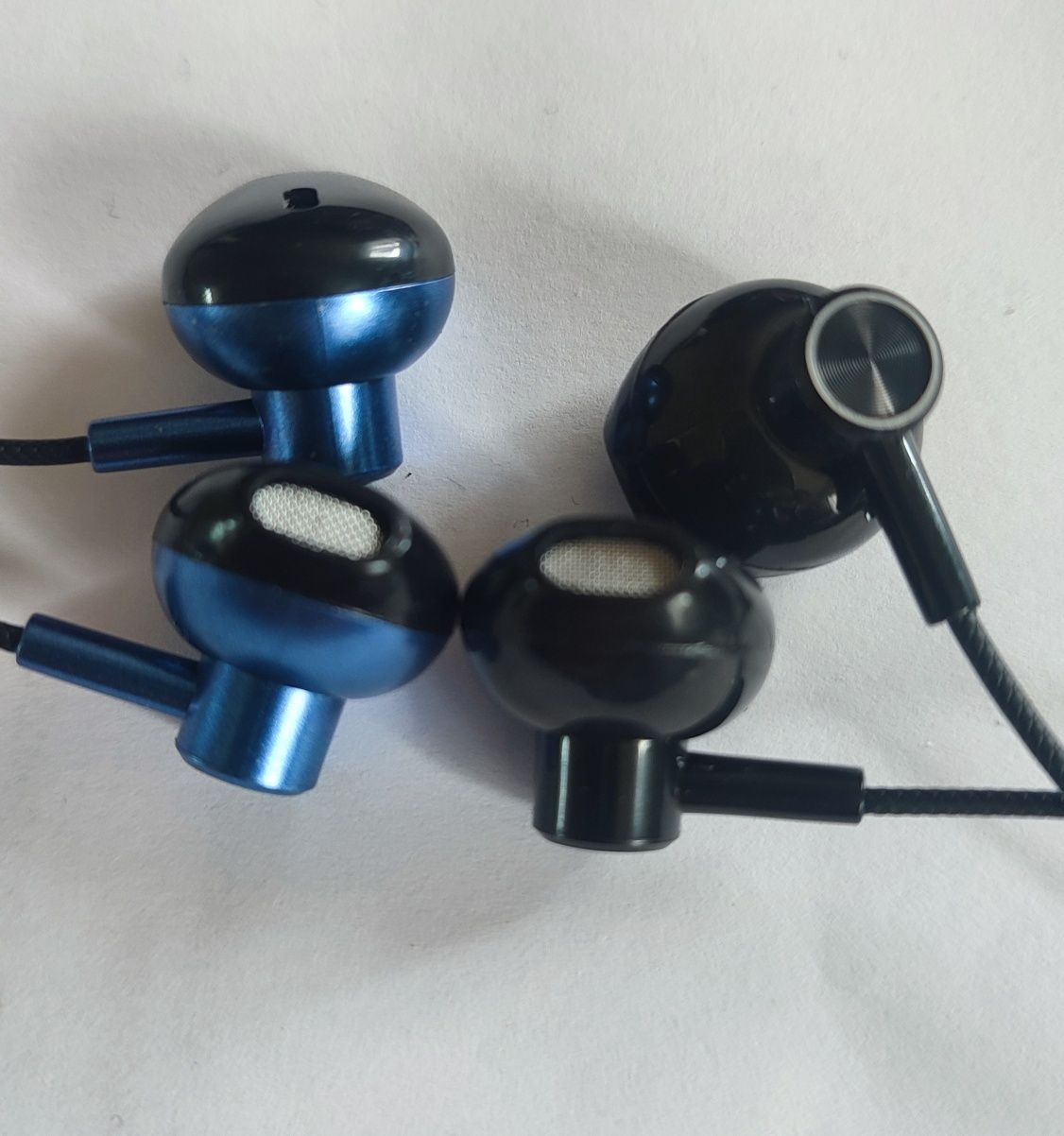 Słuchawki douszne z mikrofonem mini jack 3,5 mm
