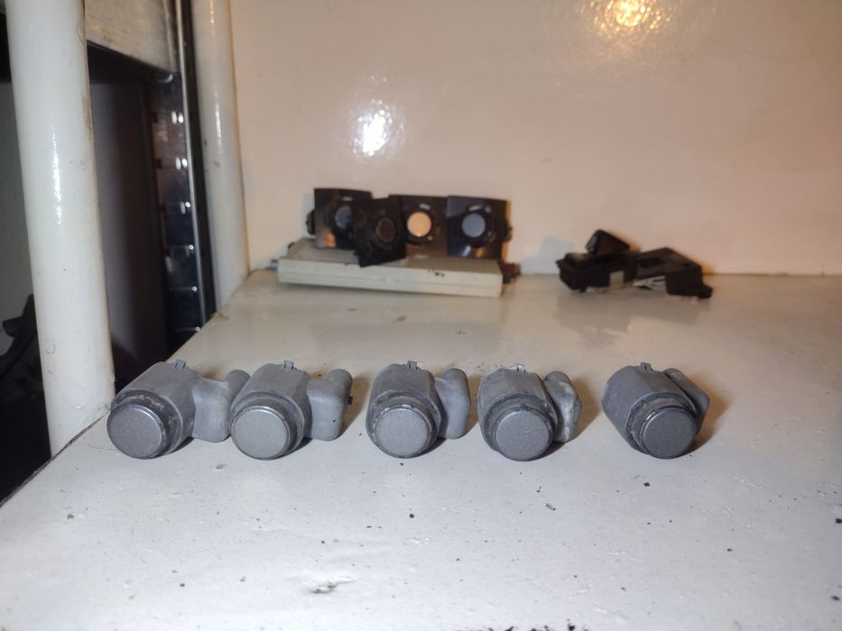 Czujniki parkowania przednie/tylne A52 BMW f10 e60/e61 lift spacegrau