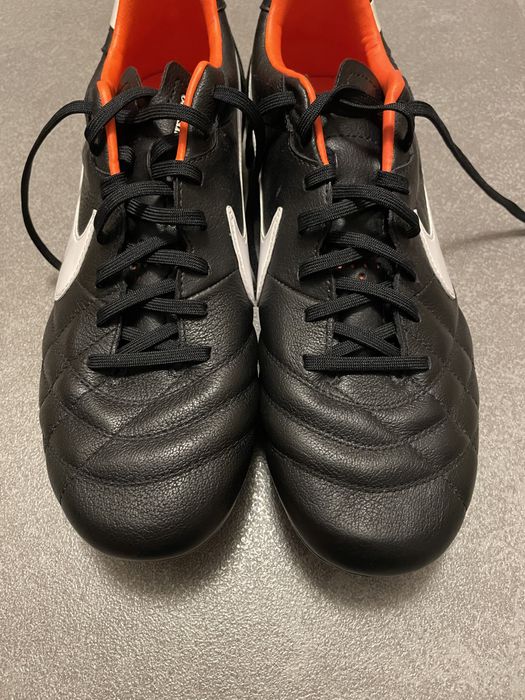 Nowe oryginalne korki piłkarskie Nike Tiempo 2011 ze skóry