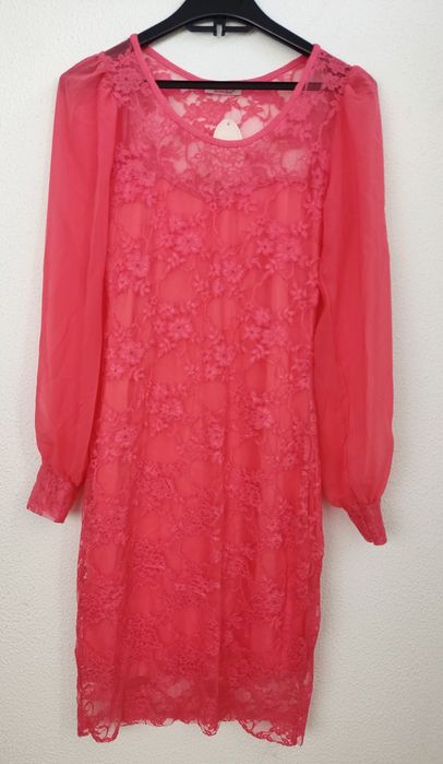 Vestido Rendado c/ Tule