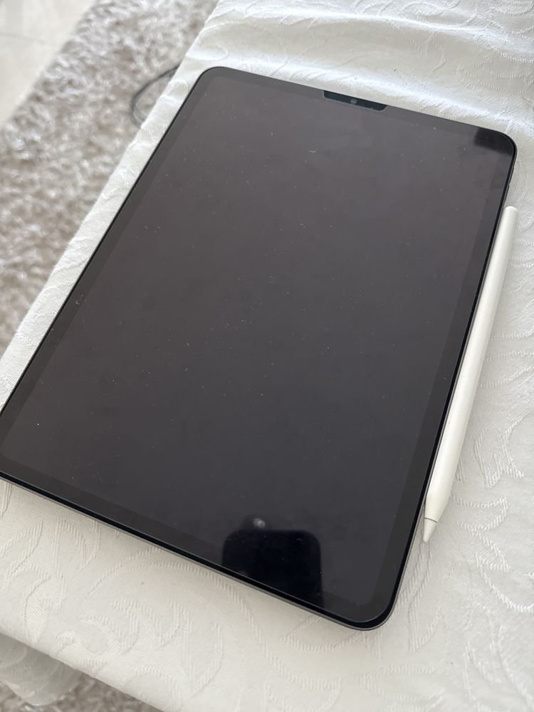 Ipad  Pro 11 ( 3rd Generation) + teclado + apple pencil