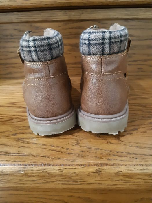 Демисизоні черевики, ботінки