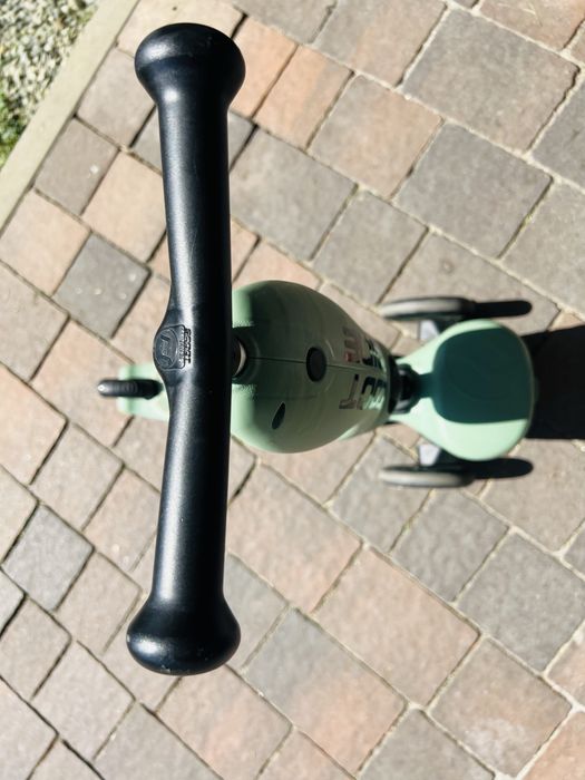 Scoot and Ride -hulajnoga 2w1 z zamykanym schowkiem - Green Lines