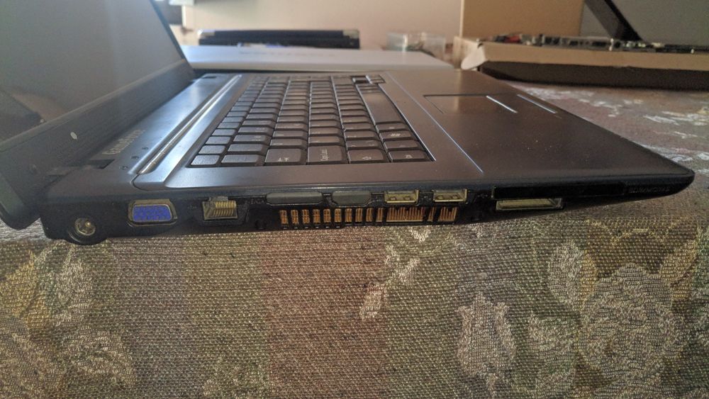 Portateis toshiba l300-145 e Insys m761su para peças