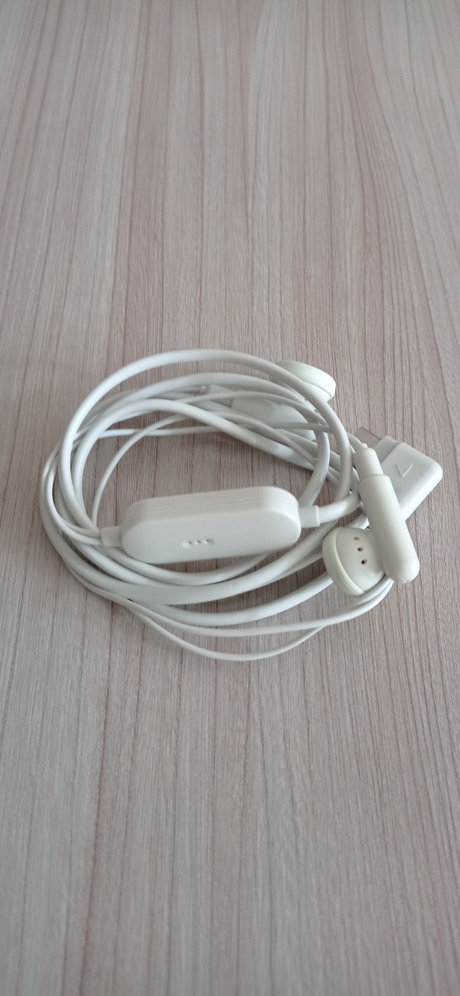Słuchawki douszne SAMSUNG. Nowe.