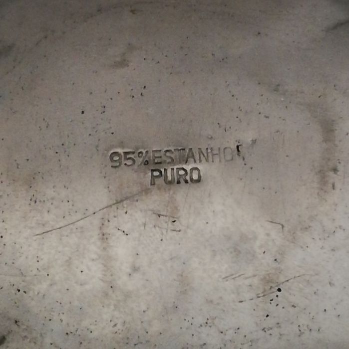 Prato decorativo em estanho