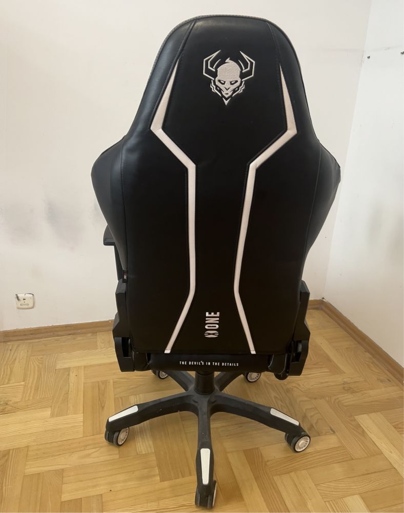 Fotel gamingowy diablo
