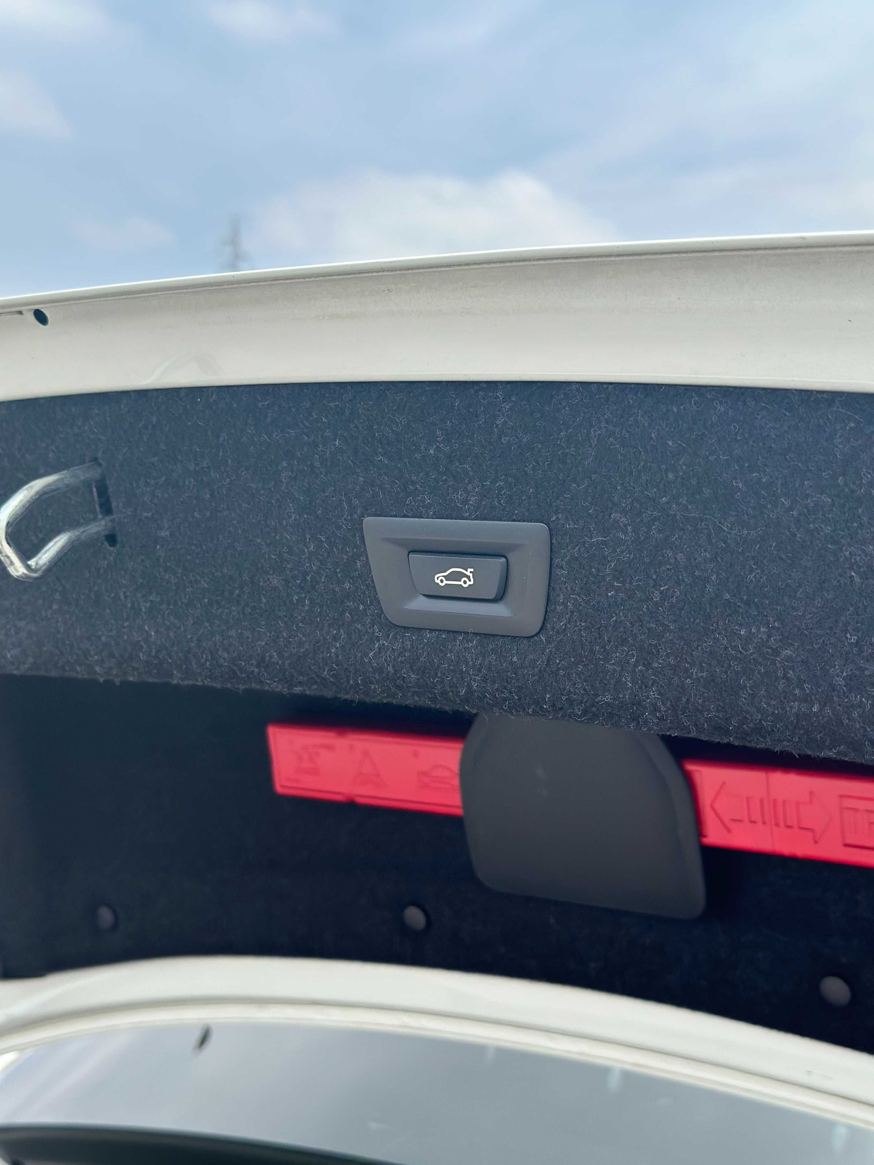 BMW 330e Pack M Auto 292cv Plug-in