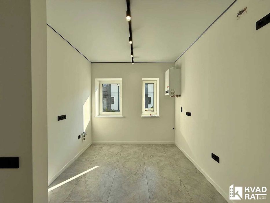 Продаж таунхауса з ремонтом у с. Крихівці