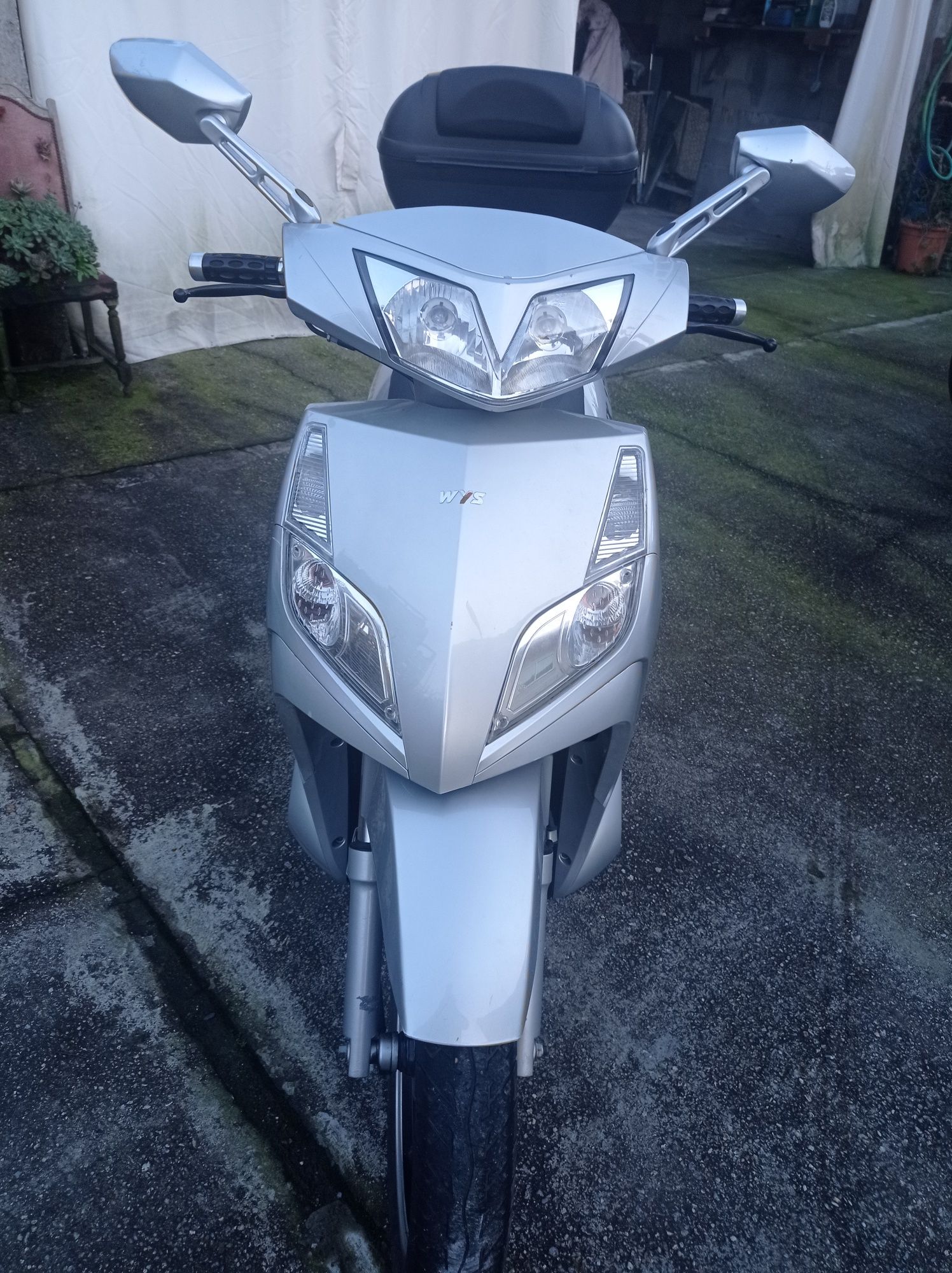 Vendo mota 125 hawk