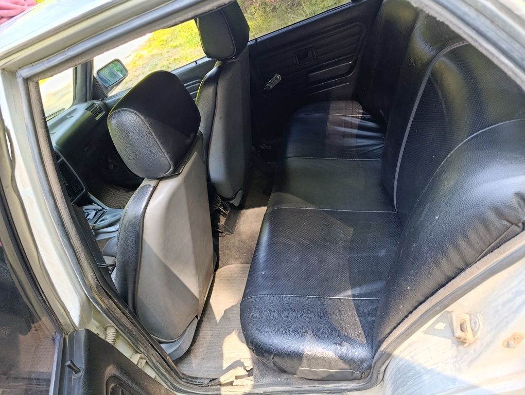 BMW E30 з двигуном m42b18