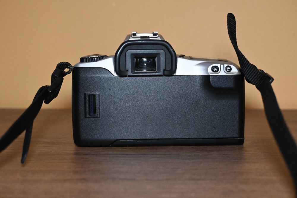 Aparat Canon EOS 300