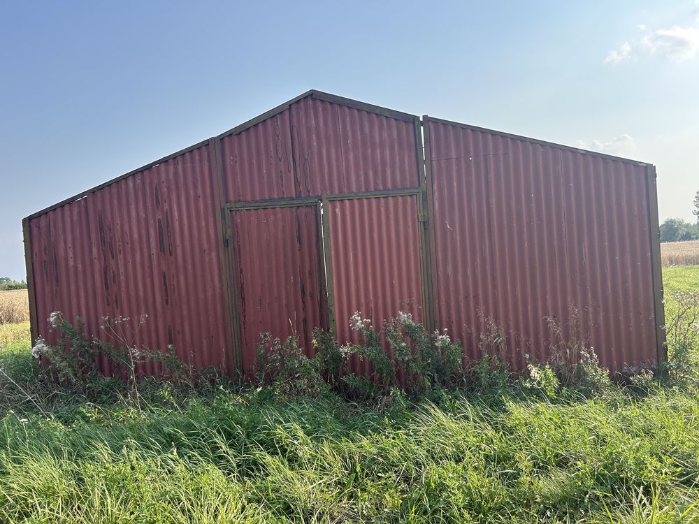 Garaż blaszany 9,5 m x 7 m