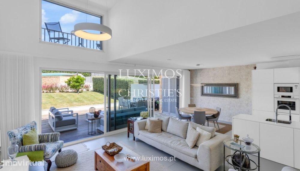 Moradia V3 com piscina, à venda em Albufeira, Algarve