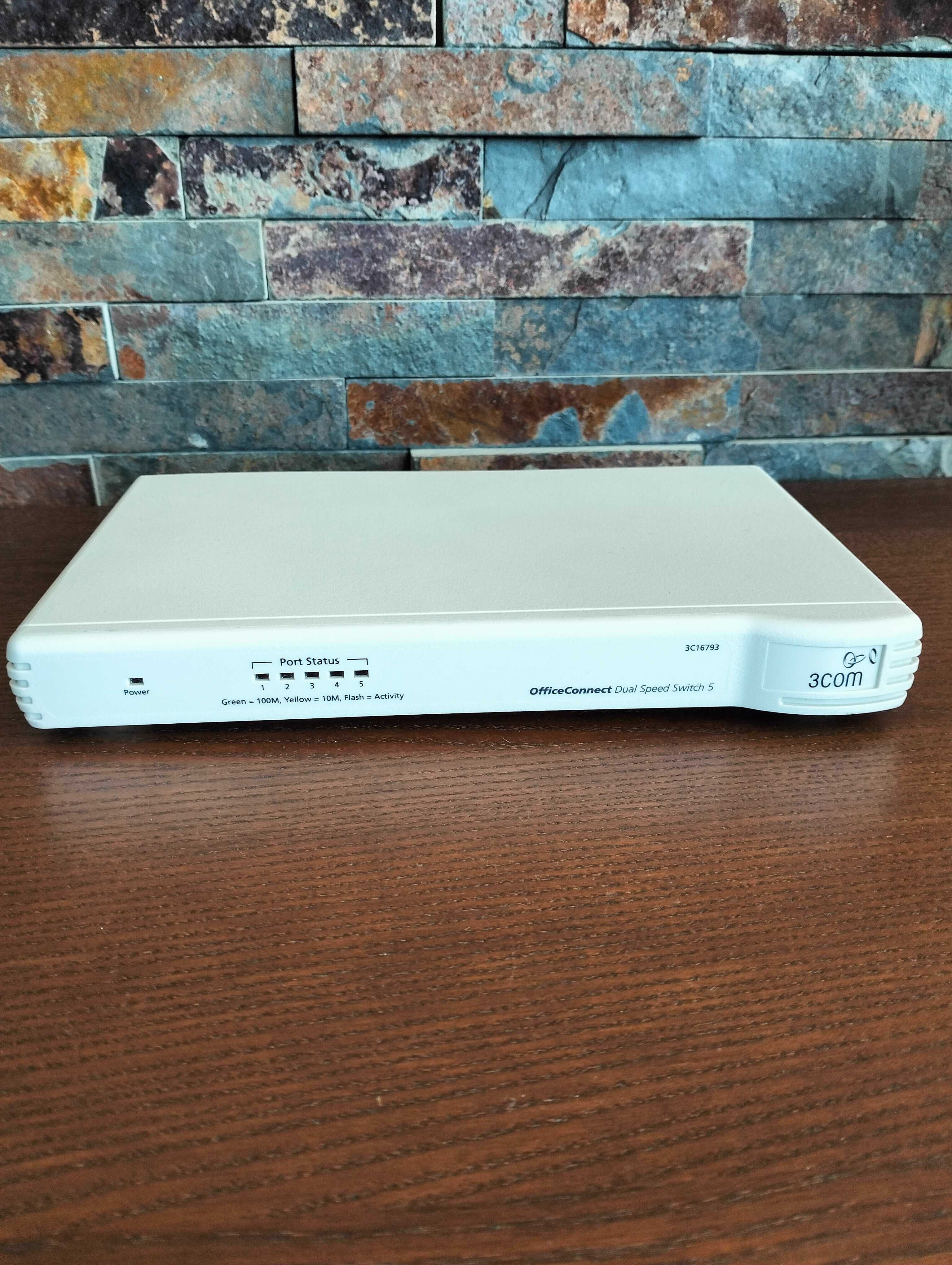 Switch 3Com 3C16793 5-portowy