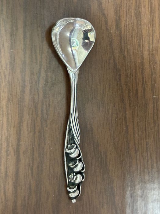 Srebrne secesyjne łyżeczki resovia prl  925