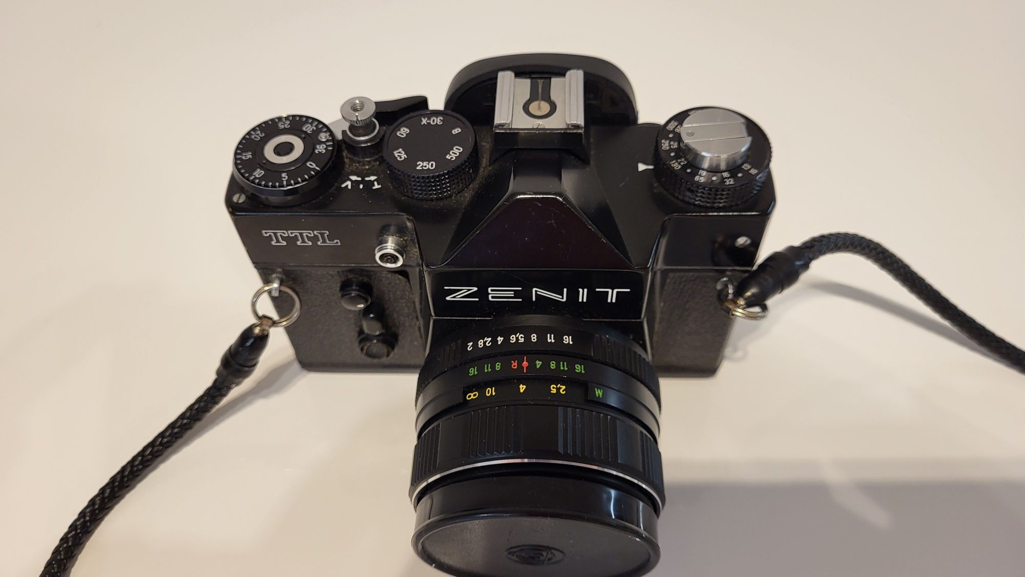 Aparat fotograficzny Zenit TTL obiektyw Helios