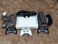 Sprzedam XBOX 360 Arcade + Sensor Kinect + GRY