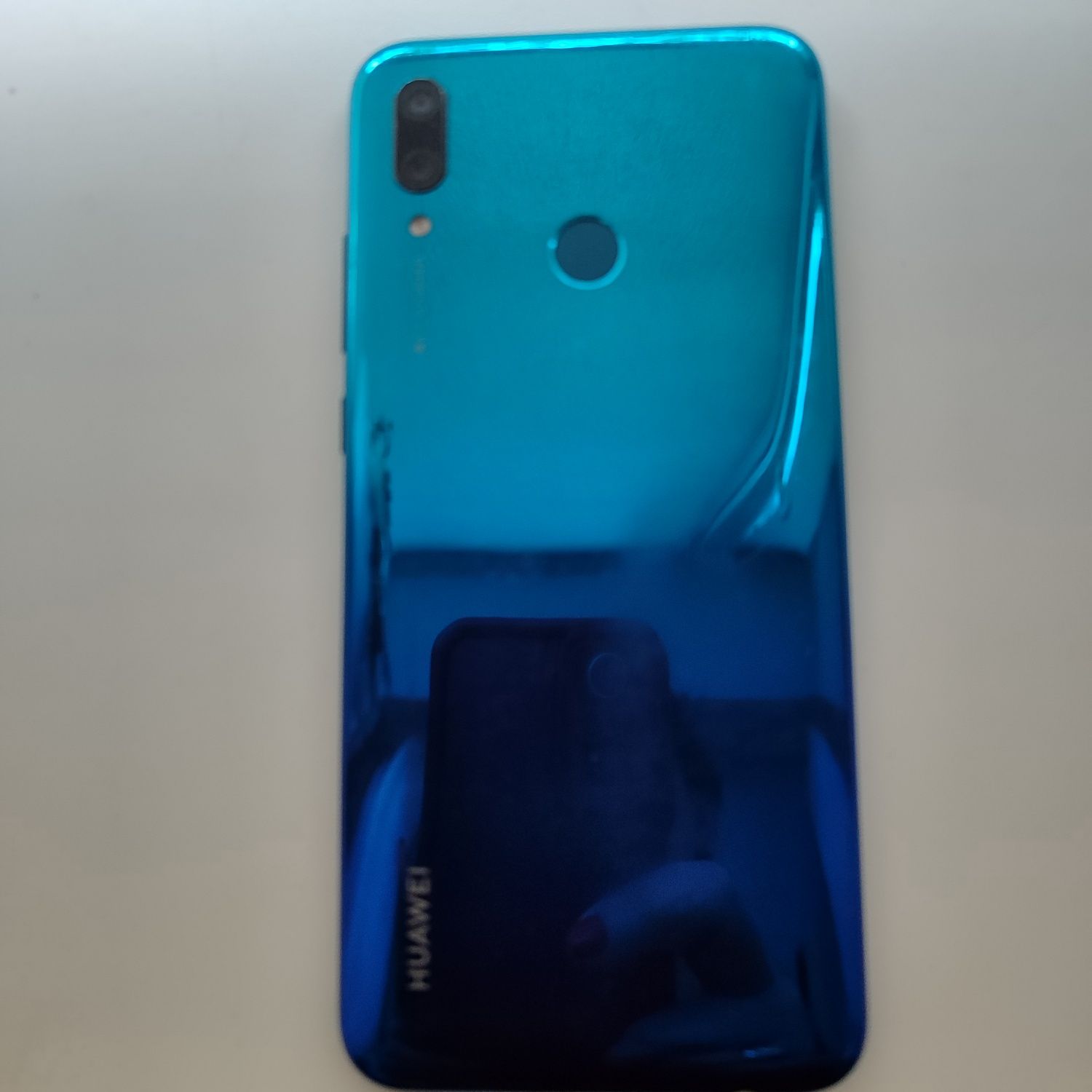 Huawei P Smart 2019 3/64 GB Sapphire Blue
Телефон в доброму стані, вес