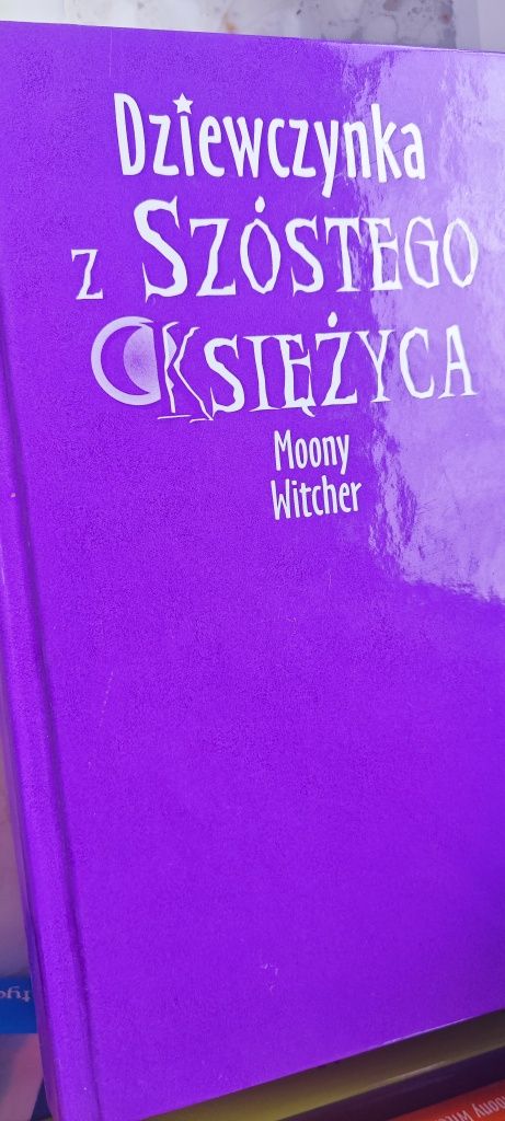 Książka Dziewczynka z szóstego księżyca Moony Witcher 6 czesci