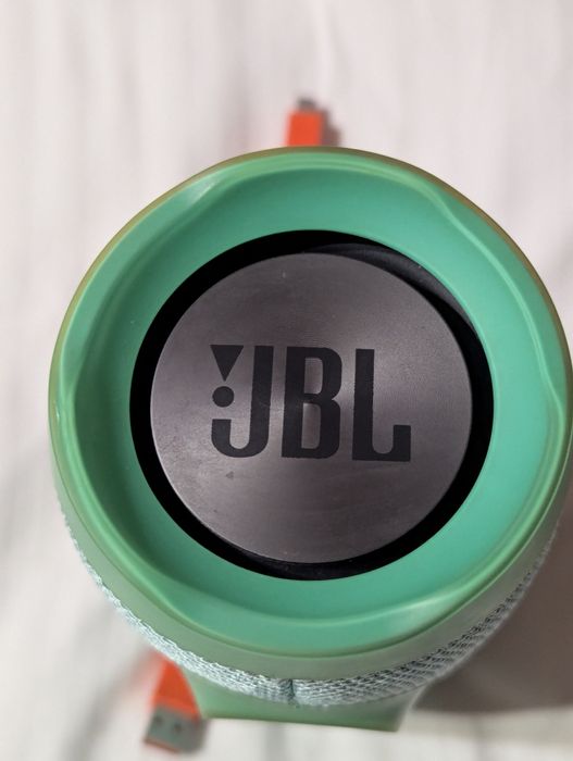 Блютуз колонка JBL Charge 3