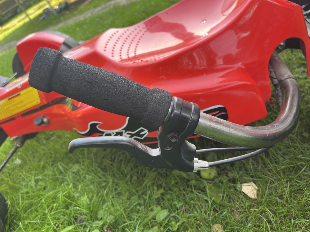 Bolid kawasaki, formuła f1, autko elektryczne  dla dzieci