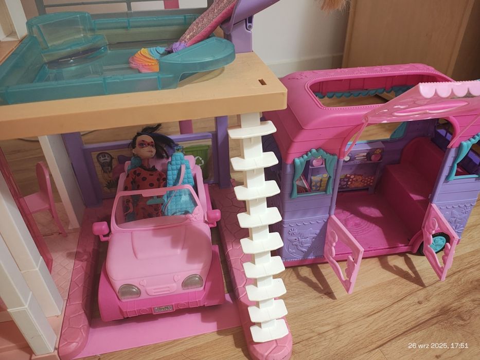Barbie domek Dreamhouse mega zestaw w świetnej cenie.