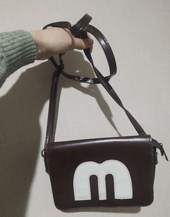 Жіноча гарна сумка