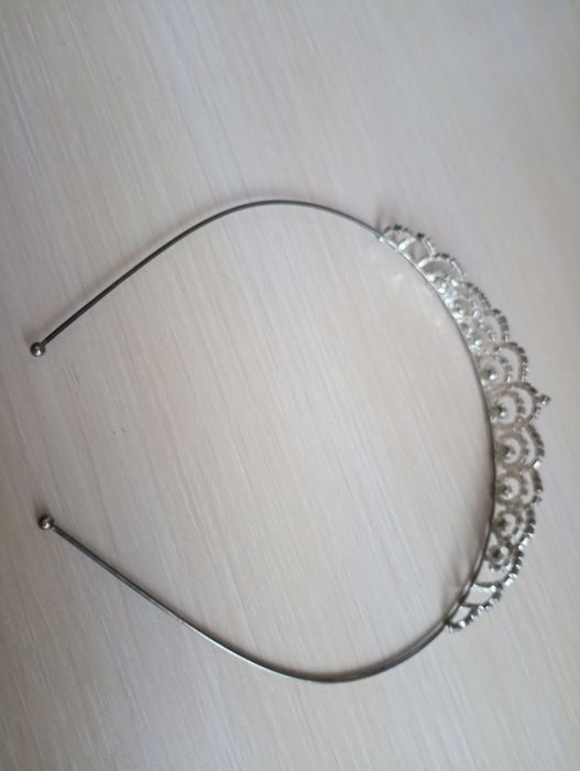 Діадема для дівчинки