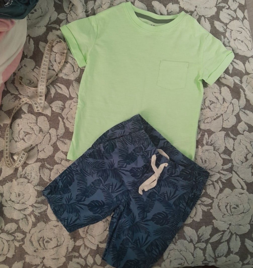 Летние комплекты костюмы на мальчика C&A TU H&M футболки, шорты, майки