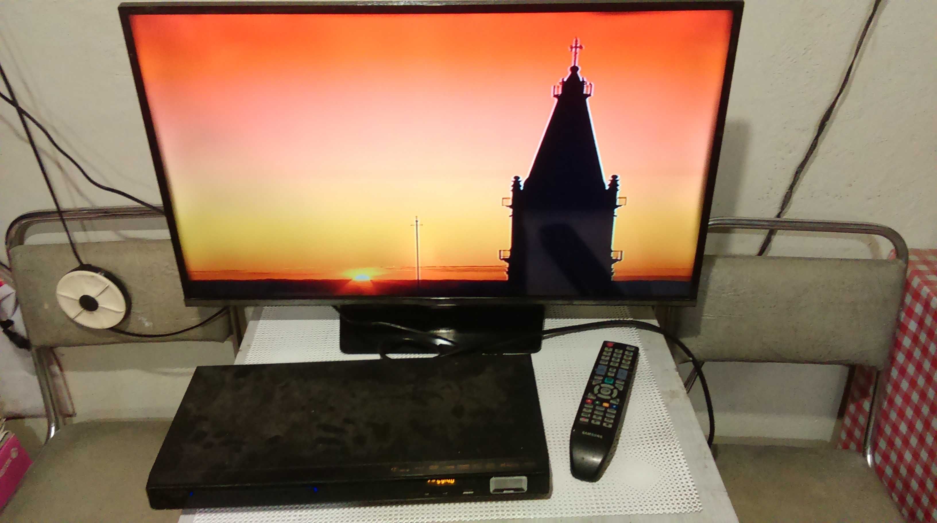 telewizor led samsung 32 cale sprawny UEH5000AW