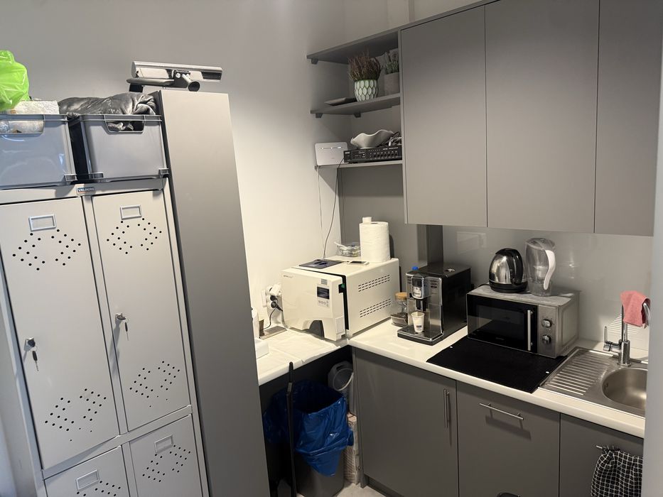 Oferta odstąpienia salonu na Woli