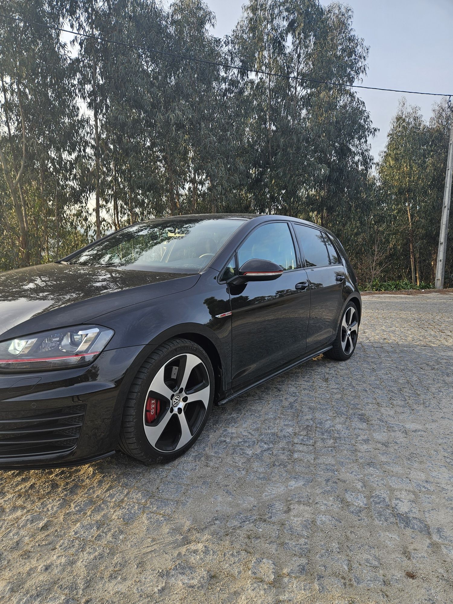 Volkswagen Golf 7 GTI DO AÇO