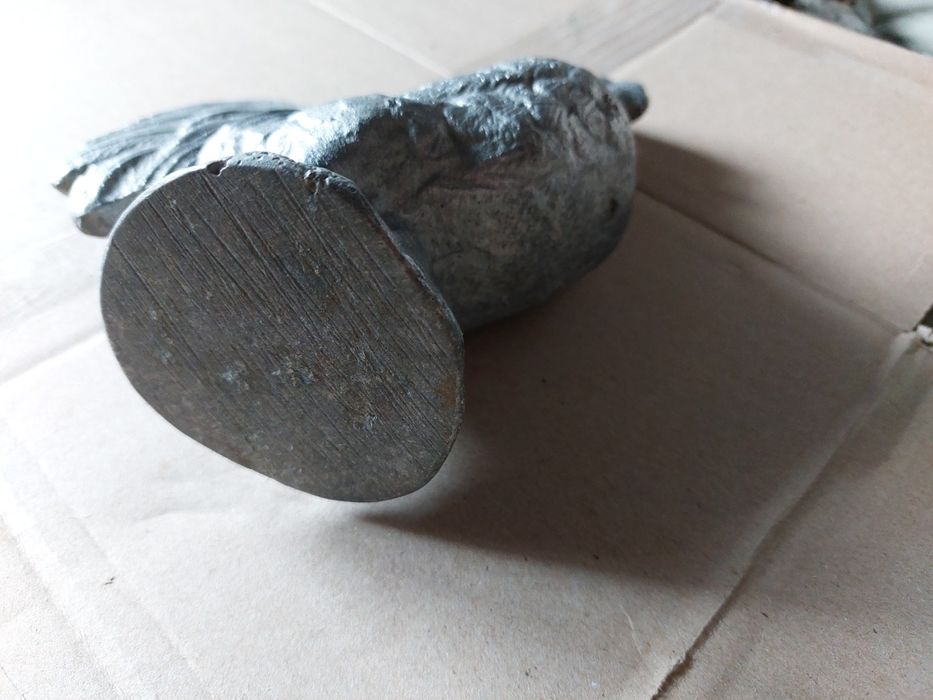 Продам алюминиеваю статуэтку петуха