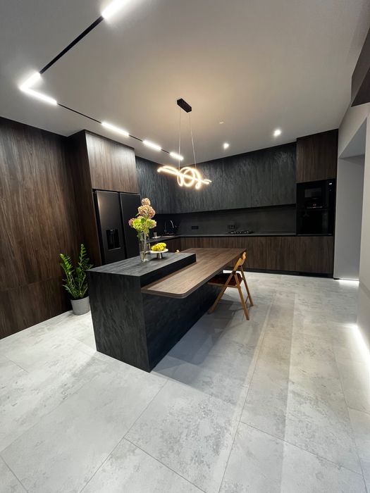 Продаж 1\2 котеджу з ремонтом у Бірках