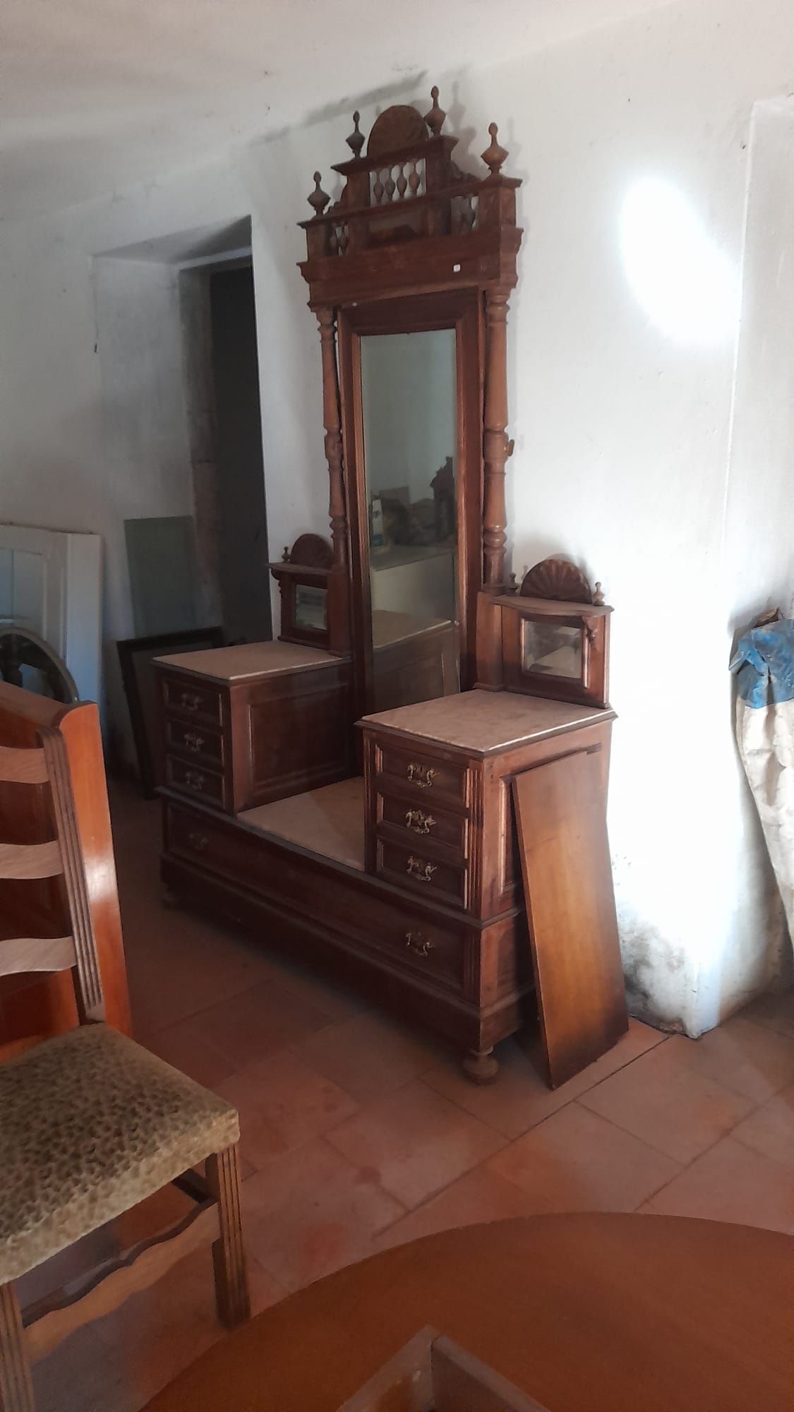 cómoda toilette com espelho