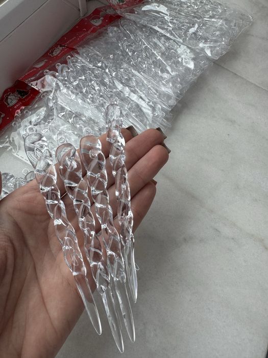 Прозорі новорічні підвіски-бурульки акрилові іграшки