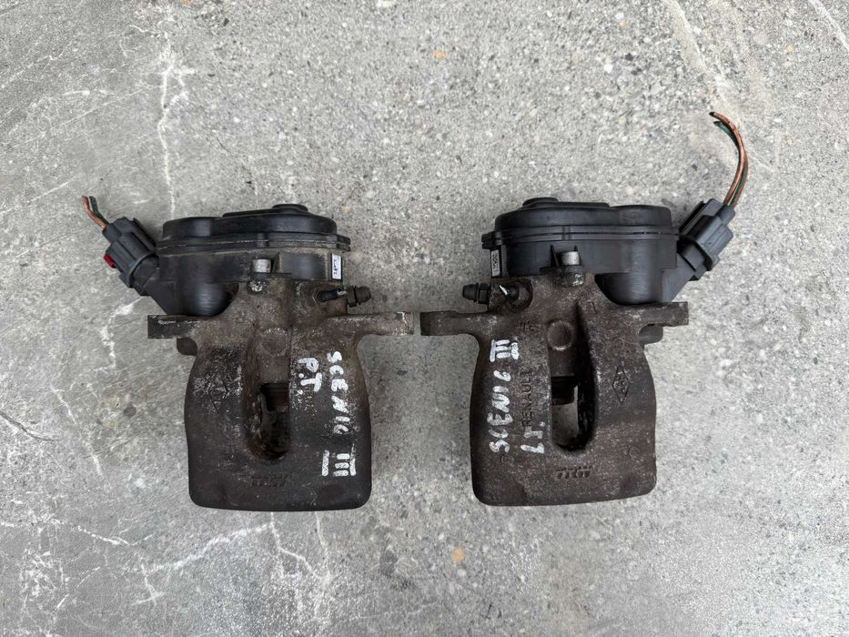 Супорт гальмівний задній Renault Scenic 3 Megane 3