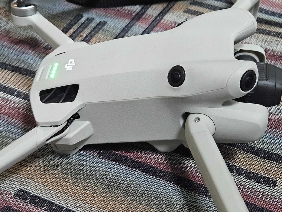 DJI Mini 4 Pro + пульт DJi RC-2, комплект , без аккаунта