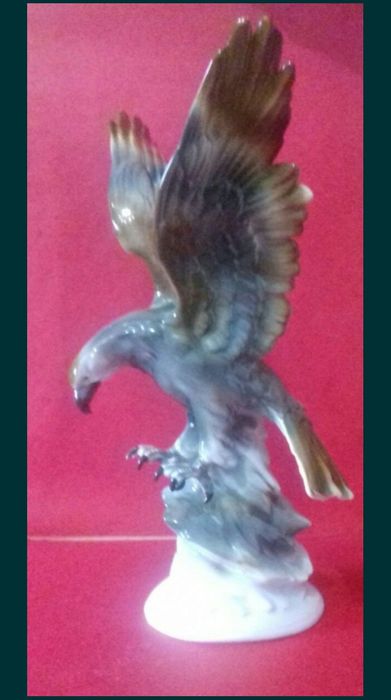 Статуэтки лошадь и орел