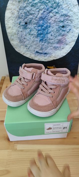 Tênis Blanditos Tam 21