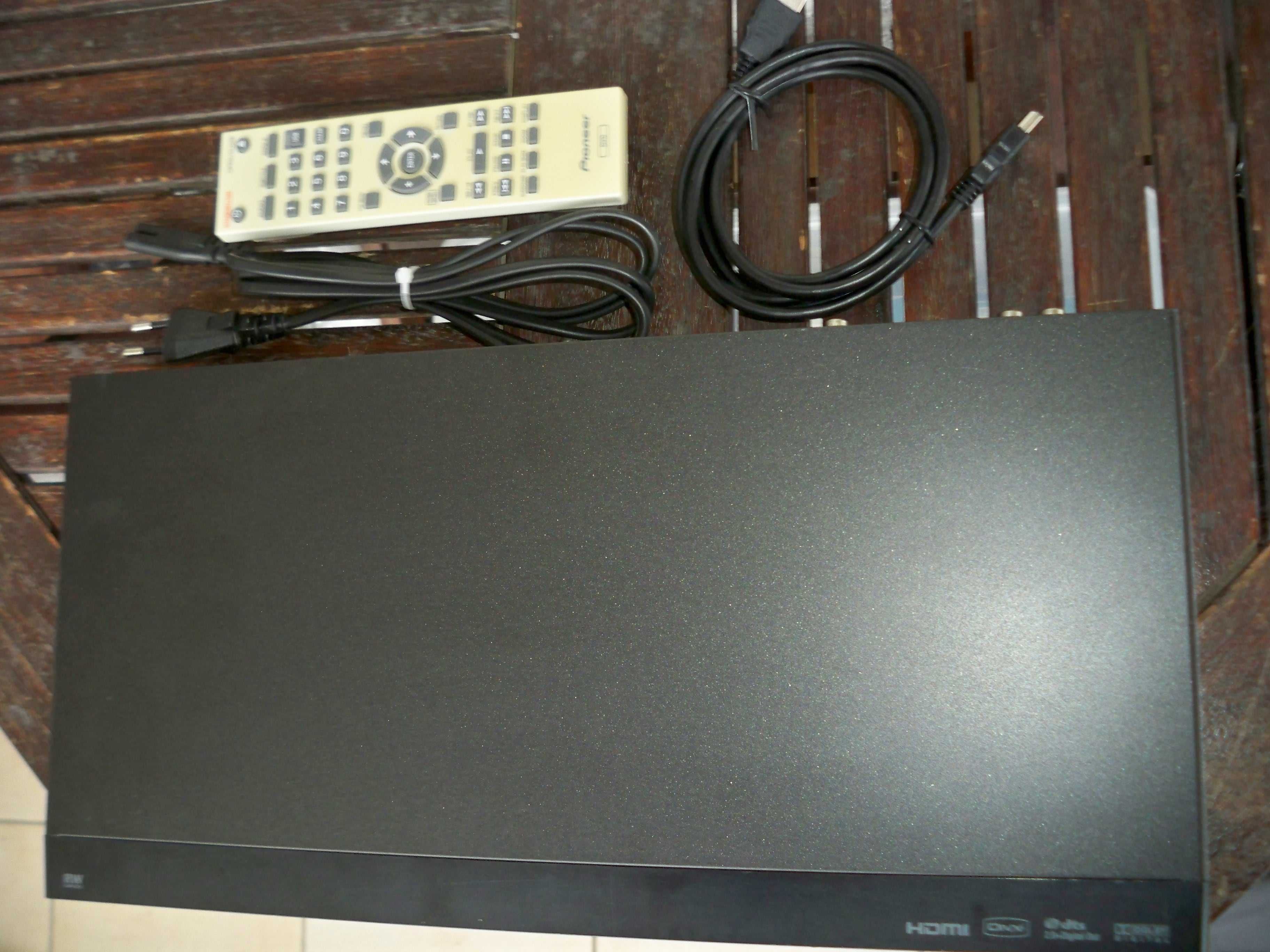 odtwarzacz DVD Pioneer DV-410 + pilot, USB, kabel hdmi gratis