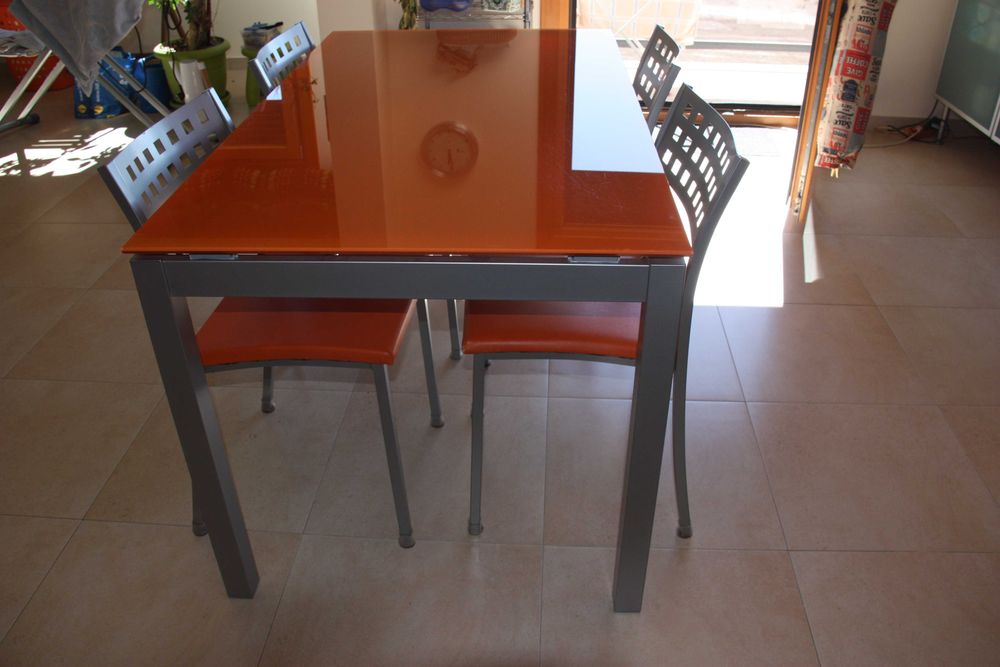 Mesa de cozinha extensível com 4 cadeiras