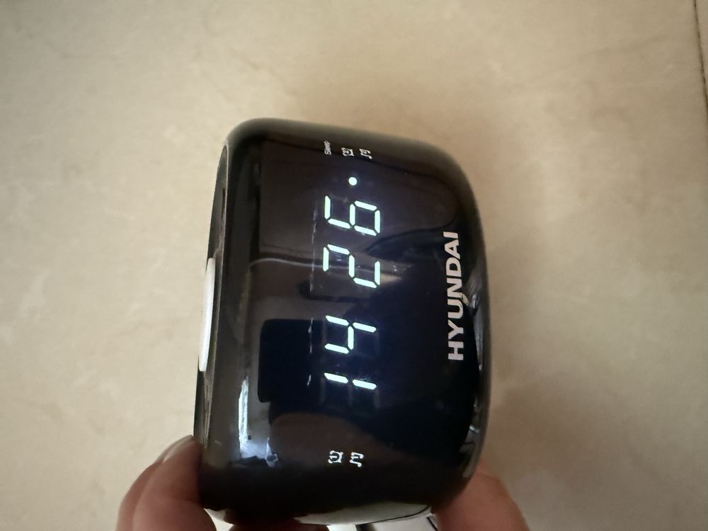 Radio z budzikiem i lampką